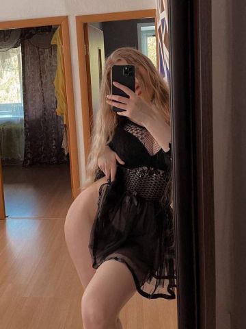 Кира Горячая Спутница Реал